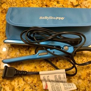 BabylissPro Travel hair straightener